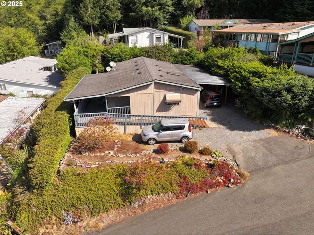 98041 HALLWAY Rd 37, Brookings, OR 97415