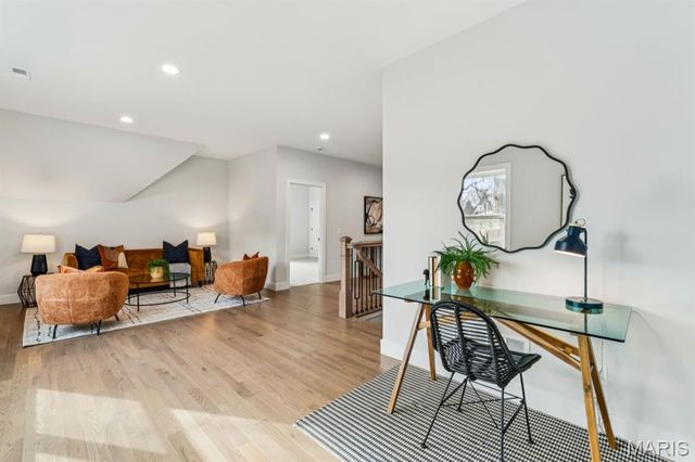 12830 Weber Hill Road, St Louis, MO 63127