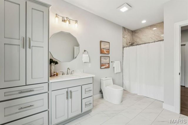 12830 Weber Hill Road, St Louis, MO 63127