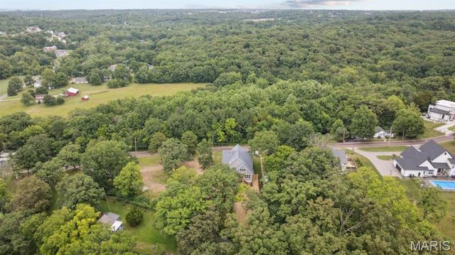 12830 Weber Hill Road, St Louis, MO 63127