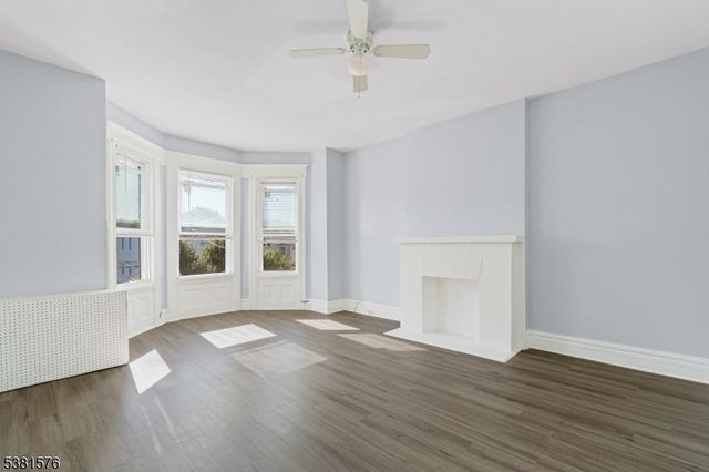 147 Seymour Ave, Newark City, NJ 07108
