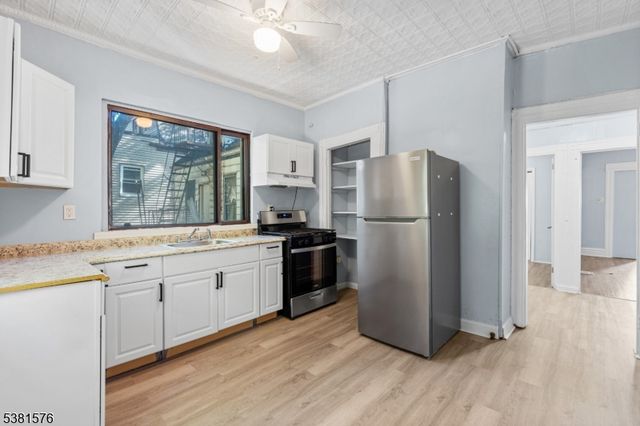 147 Seymour Ave, Newark City, NJ 07108