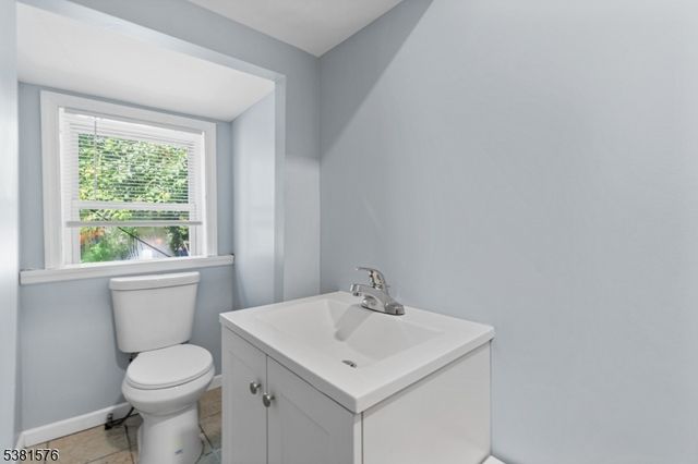 147 Seymour Ave, Newark City, NJ 07108