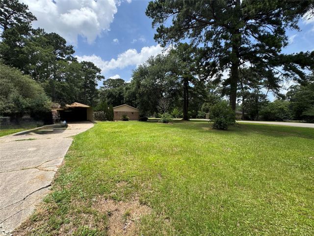 30819 Meadow Wood Drive, Magnolia, TX 77354