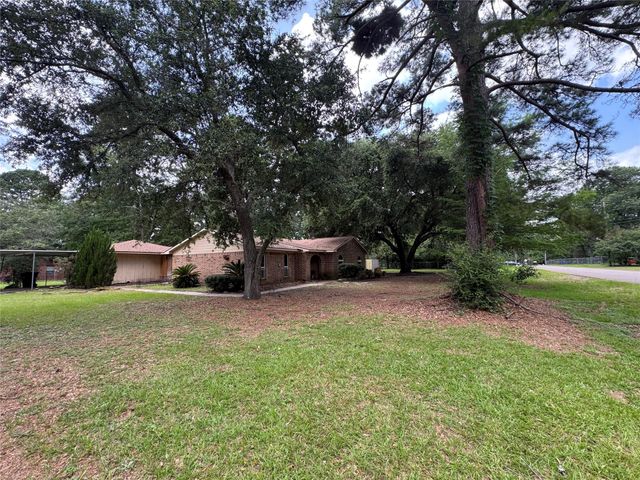 30819 Meadow Wood Drive, Magnolia, TX 77354