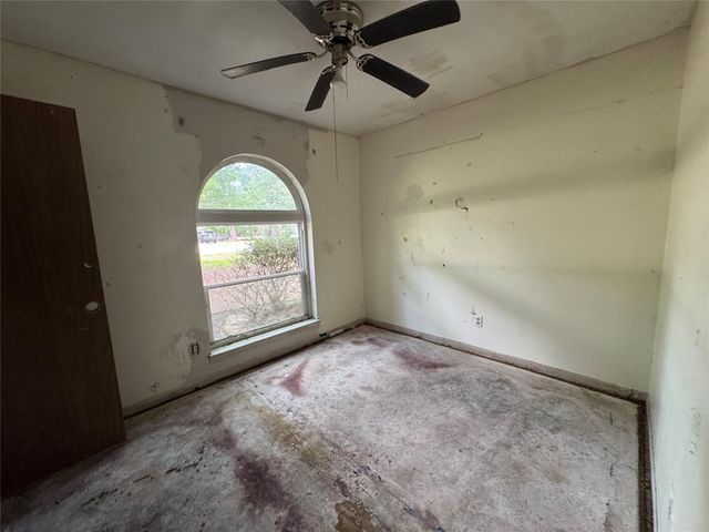 30819 Meadow Wood Drive, Magnolia, TX 77354