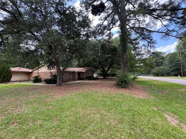 30819 Meadow Wood Drive, Magnolia, TX 77354