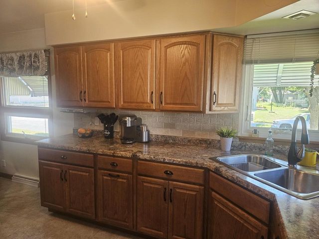 1714 Madison STREET, Manitowoc, WI 54220