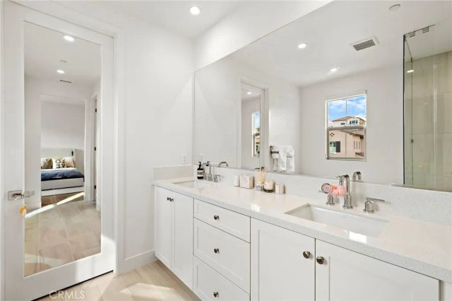 120 eversedge, Irvine, CA 92618