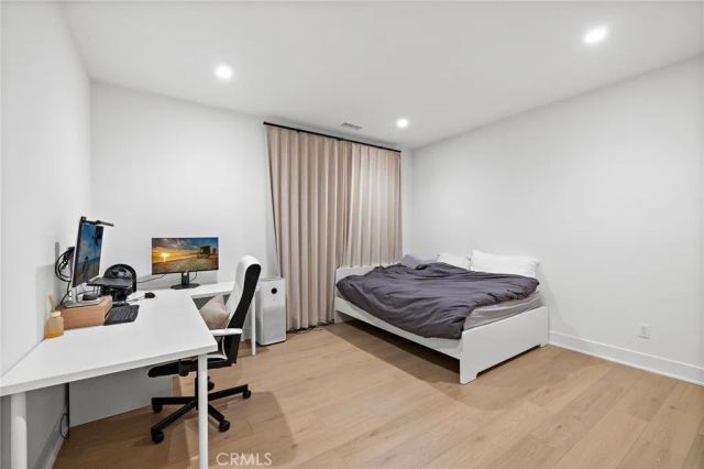 120 eversedge, Irvine, CA 92618