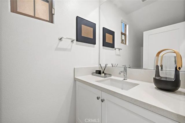 120 eversedge, Irvine, CA 92618