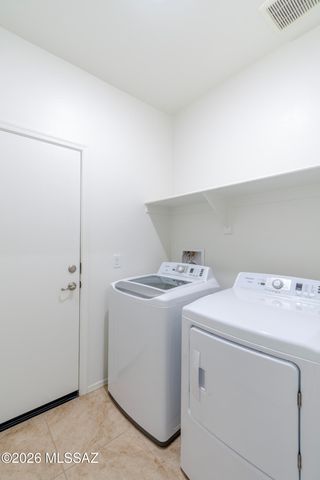 9239 N Peridot Vista Avenue, Tucson, AZ 85742