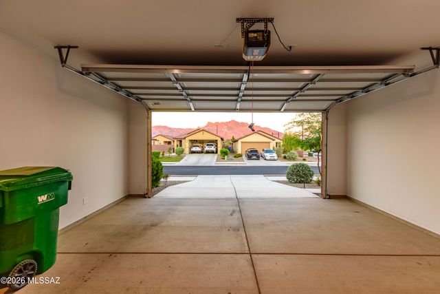 9239 N Peridot Vista Avenue, Tucson, AZ 85742