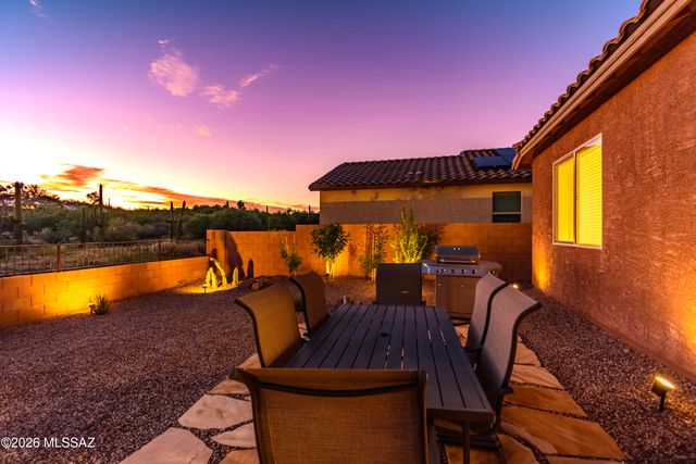 9239 N Peridot Vista Avenue, Tucson, AZ 85742