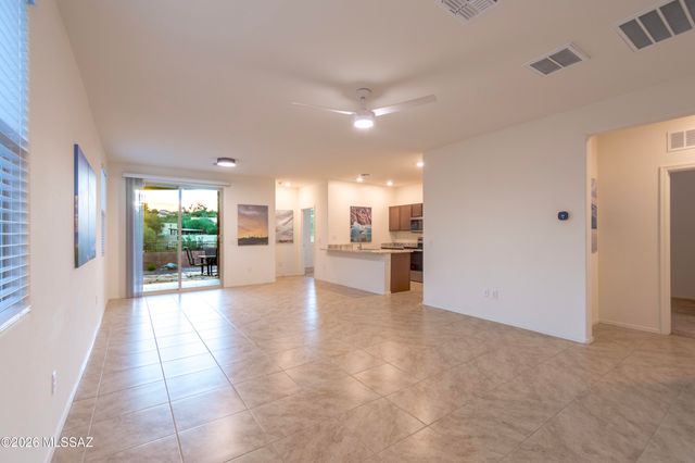 9239 N Peridot Vista Avenue, Tucson, AZ 85742