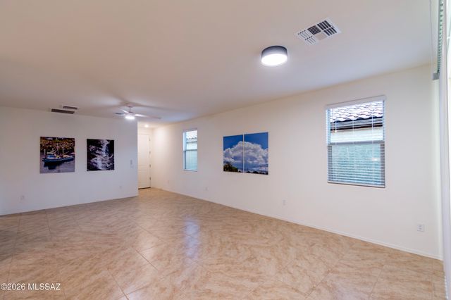 9239 N Peridot Vista Avenue, Tucson, AZ 85742