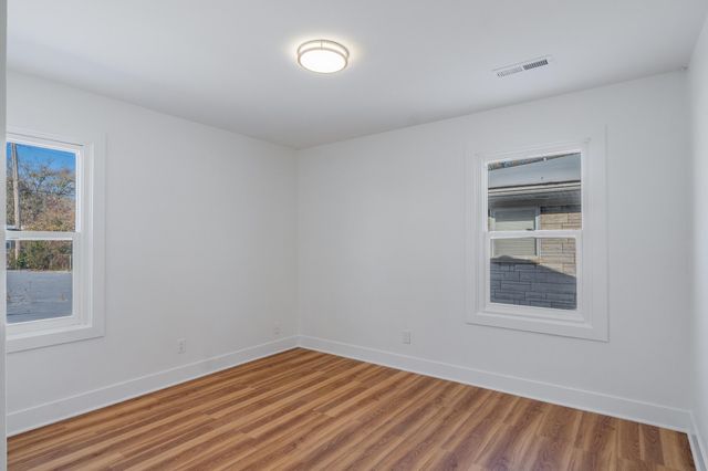 411 Prairie Street, Crown Point, IN 46307