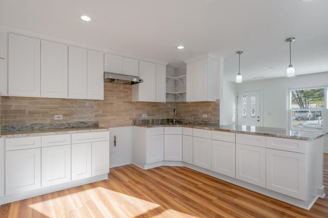 411 Prairie Street, Crown Point, IN 46307