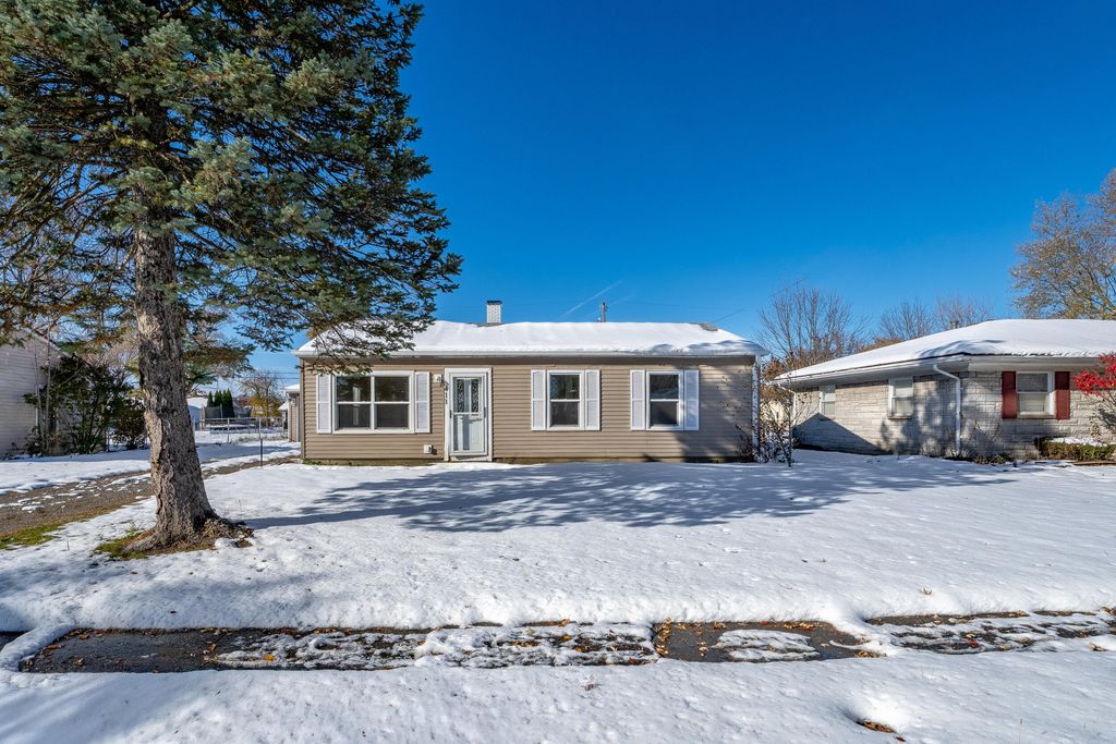 411 Prairie Street, Crown Point, IN 46307