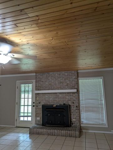 287 Stuckey Road, Columbia, MS 39429