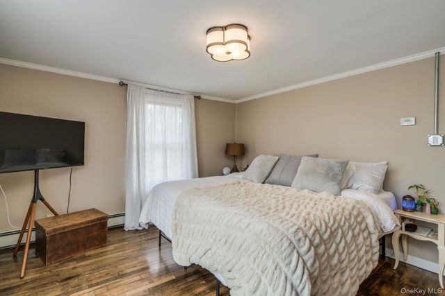 24 Forrest Drive, Lloyd Harbor, NY 11743