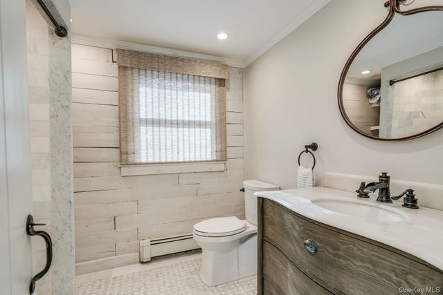 24 Forrest Drive, Lloyd Harbor, NY 11743