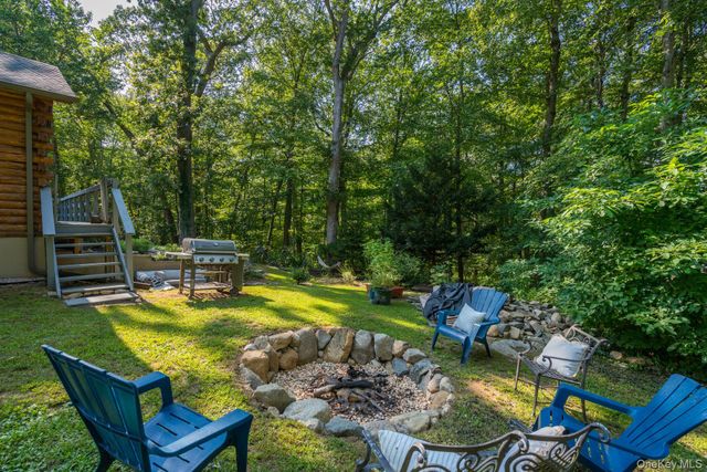 24 Forrest Drive, Lloyd Harbor, NY 11743