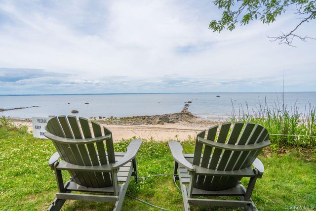 24 Forrest Drive, Lloyd Harbor, NY 11743