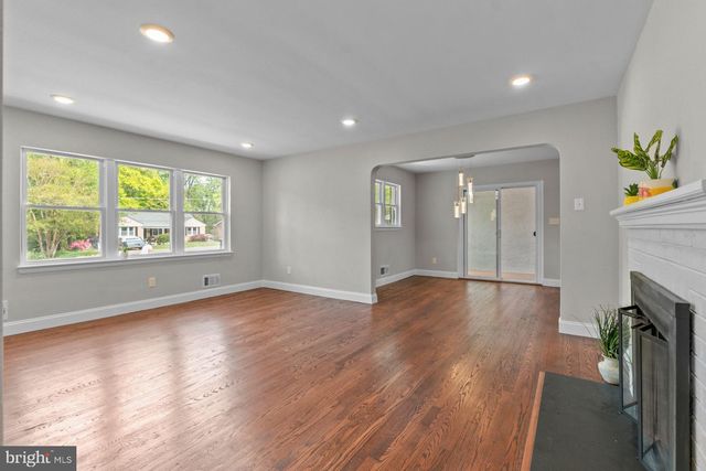 5001 SHARON RD, Temple Hills, MD 20748