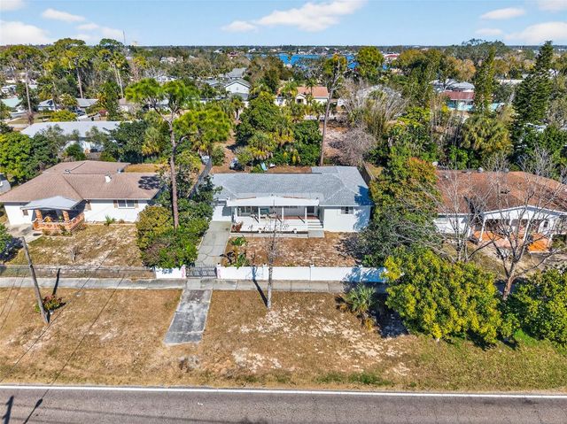 1006 GULF ROAD, Tarpon Springs, FL 34689