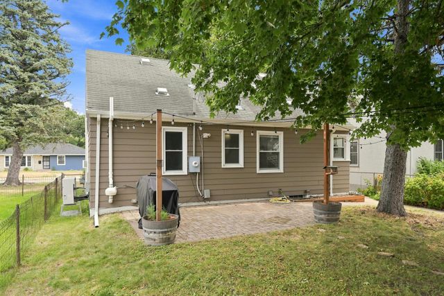 5243 Bryant Avenue N, Minneapolis, MN 55430