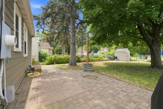 5243 Bryant Avenue N, Minneapolis, MN 55430