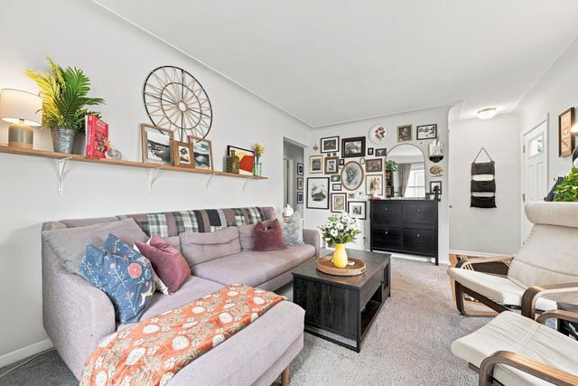 5243 Bryant Avenue N, Minneapolis, MN 55430