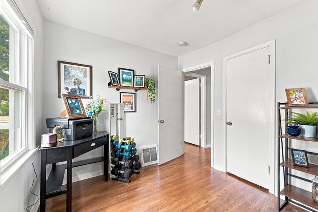 5243 Bryant Avenue N, Minneapolis, MN 55430