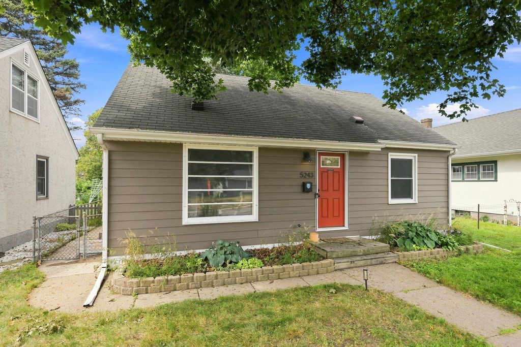 5243 Bryant Avenue N, Minneapolis, MN 55430