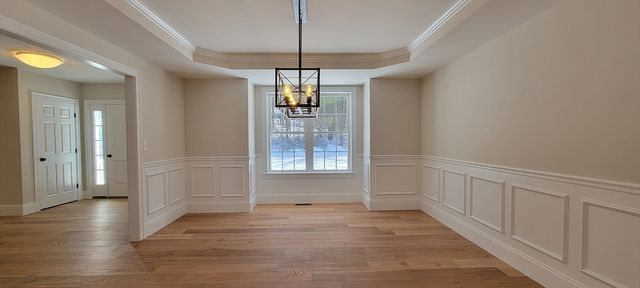 465 Lincoln Rd, Walpole, MA 02081