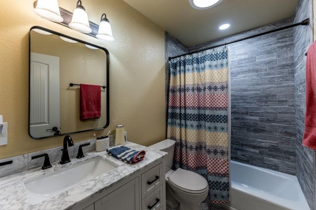 145 Private Road 5749, Groesbeck, TX 76642