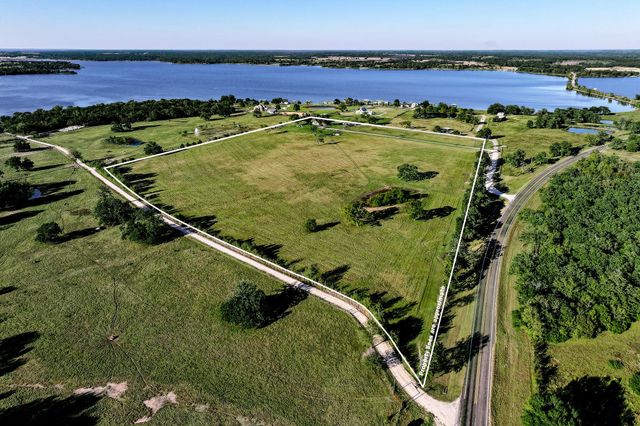 145 Private Road 5749, Groesbeck, TX 76642