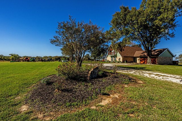 145 Private Road 5749, Groesbeck, TX 76642