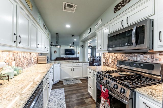 145 Private Road 5749, Groesbeck, TX 76642