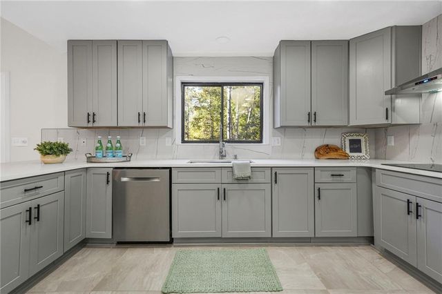 4013 Brenteresa Court, Snellville, GA 30039