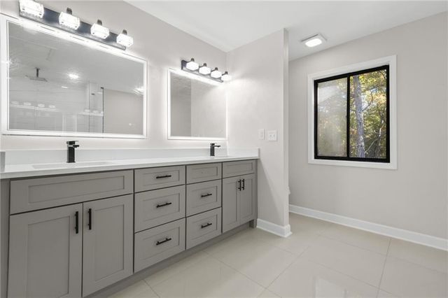 4013 Brenteresa Court, Snellville, GA 30039