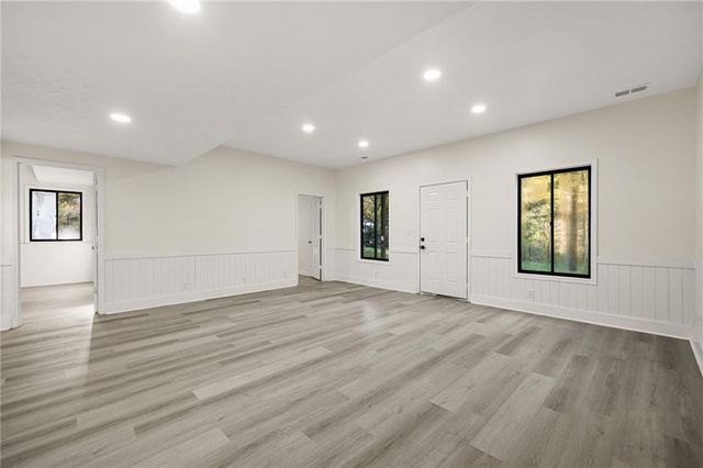 4013 Brenteresa Court, Snellville, GA 30039