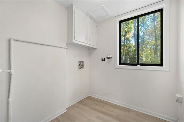 4013 Brenteresa Court, Snellville, GA 30039