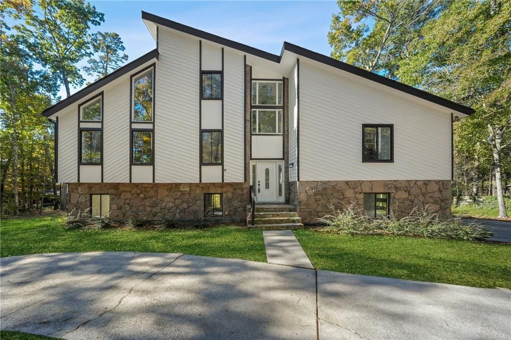 4013 Brenteresa Court, Snellville, GA 30039