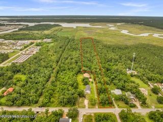 501 E North Street, Pass Christian, MS 39571