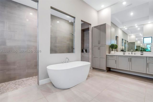 12570 N Parkland Bay Trl, Parkland, FL 33076