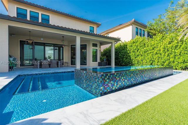 12570 N Parkland Bay Trl, Parkland, FL 33076