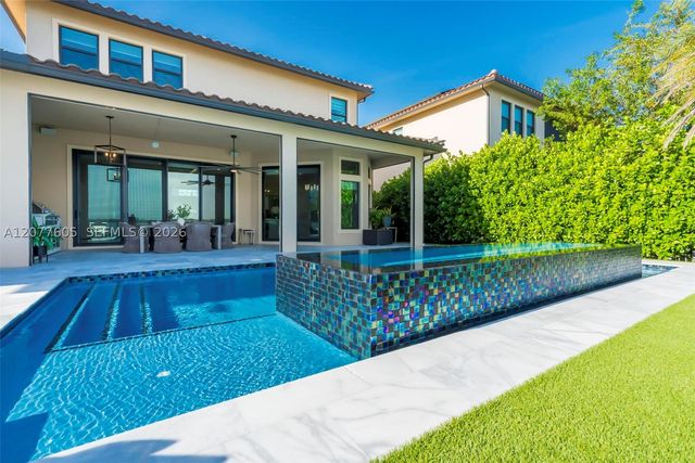 12570 N Parkland Bay Trl, Parkland, FL 33076