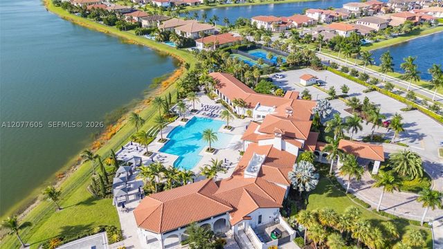 12570 N Parkland Bay Trl, Parkland, FL 33076